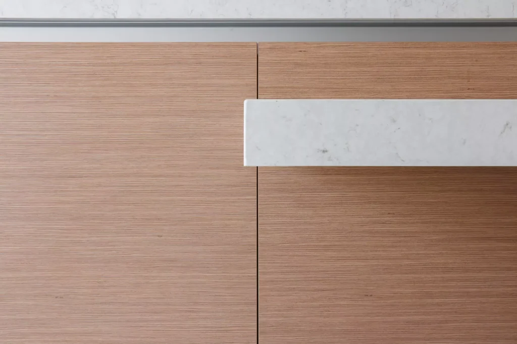 Gray modular kitchen with central island in Colonia Bosque de los Remedios, Naucalpan de Juárez, State of Mexico.