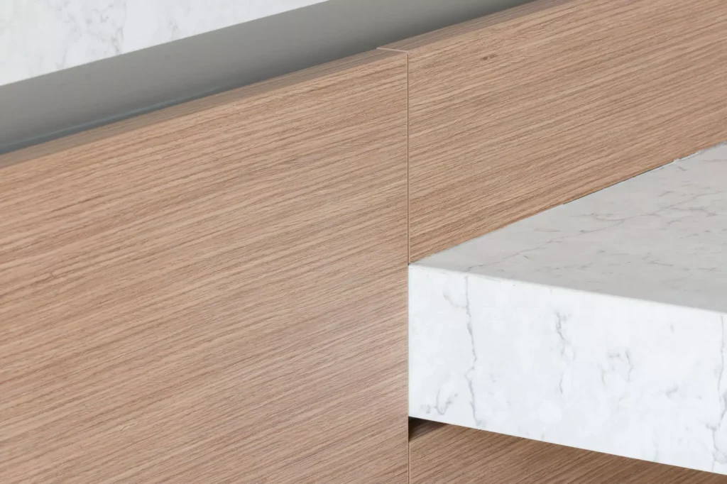 Gray modular kitchen with central island in Colonia Bosque de los Remedios, Naucalpan de Juárez, State of Mexico.