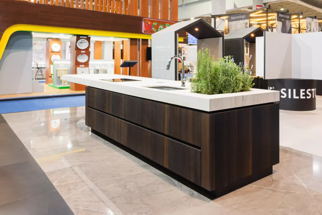 Custom kitchen designed by Vitelier in collaboration with Cosentino for Obra Blanca 2019