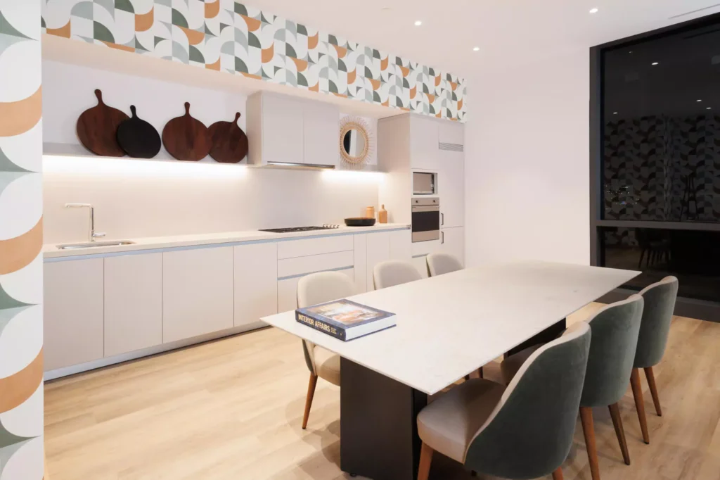 Custom beige cashmere kitchen designed by Vitelier at Edificio Josefa in Colonia Juárez, Mexico City.