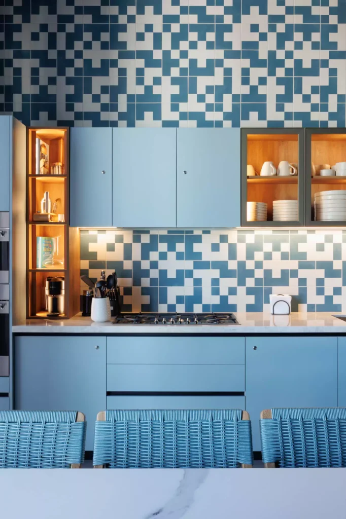 Custom blue kitchen designed by Vitelier at Edificio Amalia in Colonia Nápoles, Mexico City.