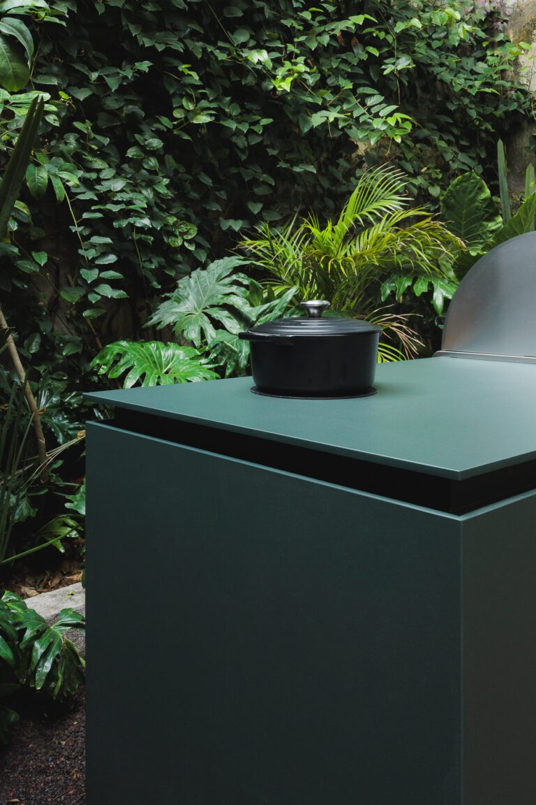 Parrilla de inducción de InvisaCook en cocina de Vitelier.