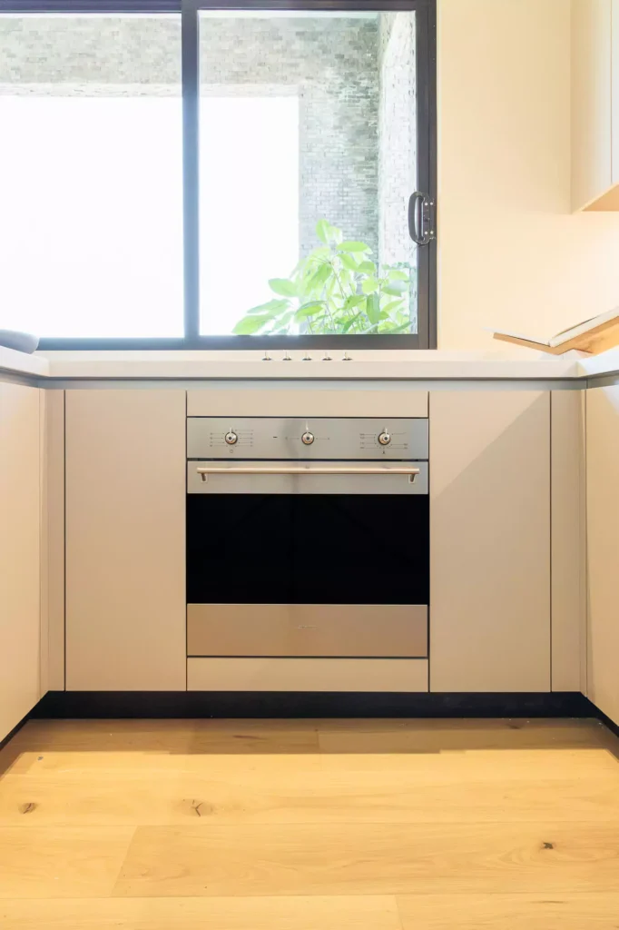 Diseño de cocina modular por Vitelier en Cuernavaca 86 en la Colonia Condesa de la Ciudad de México