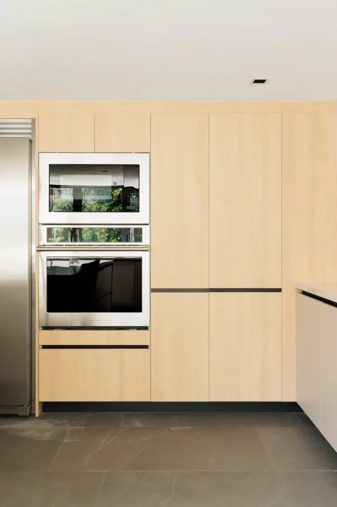 Diseño de cocina moderna por Vitelier en Nubes, Colonia Pedregal, Ciudad de México.