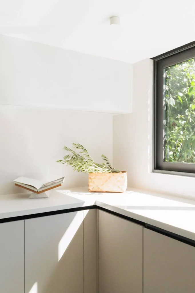 Diseño de cocina moderna por Vitelier en Nubes, Colonia Pedregal, Ciudad de México.