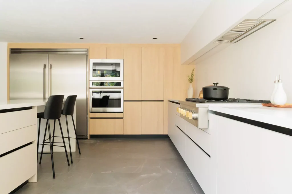 Diseño de cocina moderna por Vitelier en Nubes, Colonia Pedregal, Ciudad de México.