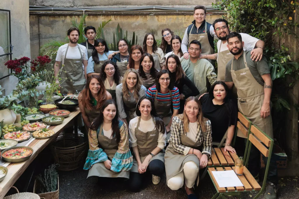 Equipo de Vitelier, estudio mexicano de diseño de cocinas