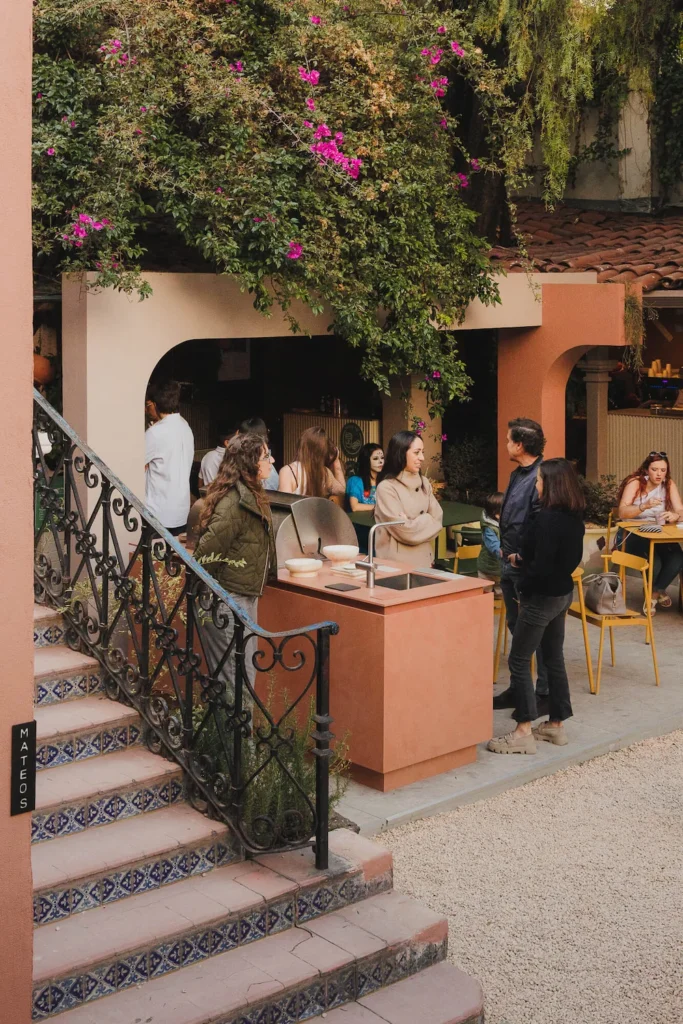 Patio de Design House en Design Week México 2025